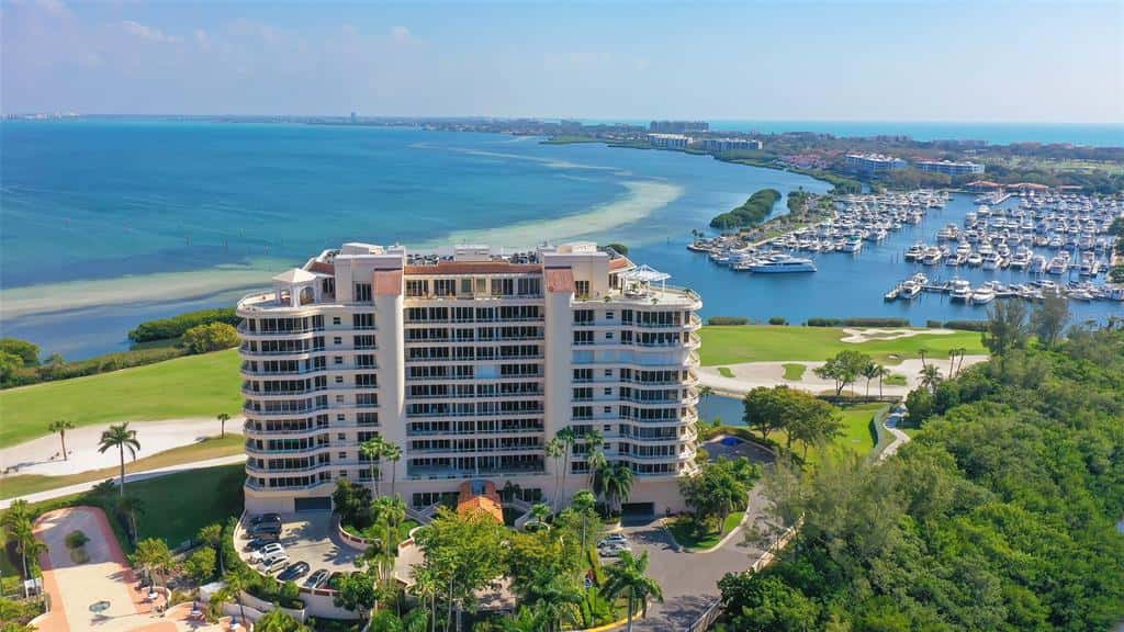 Condominium in LONGBOAT KEY