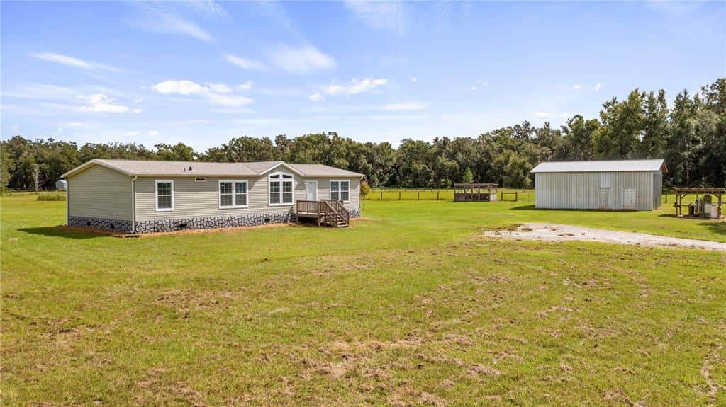 Manufactured Home in WEBSTER