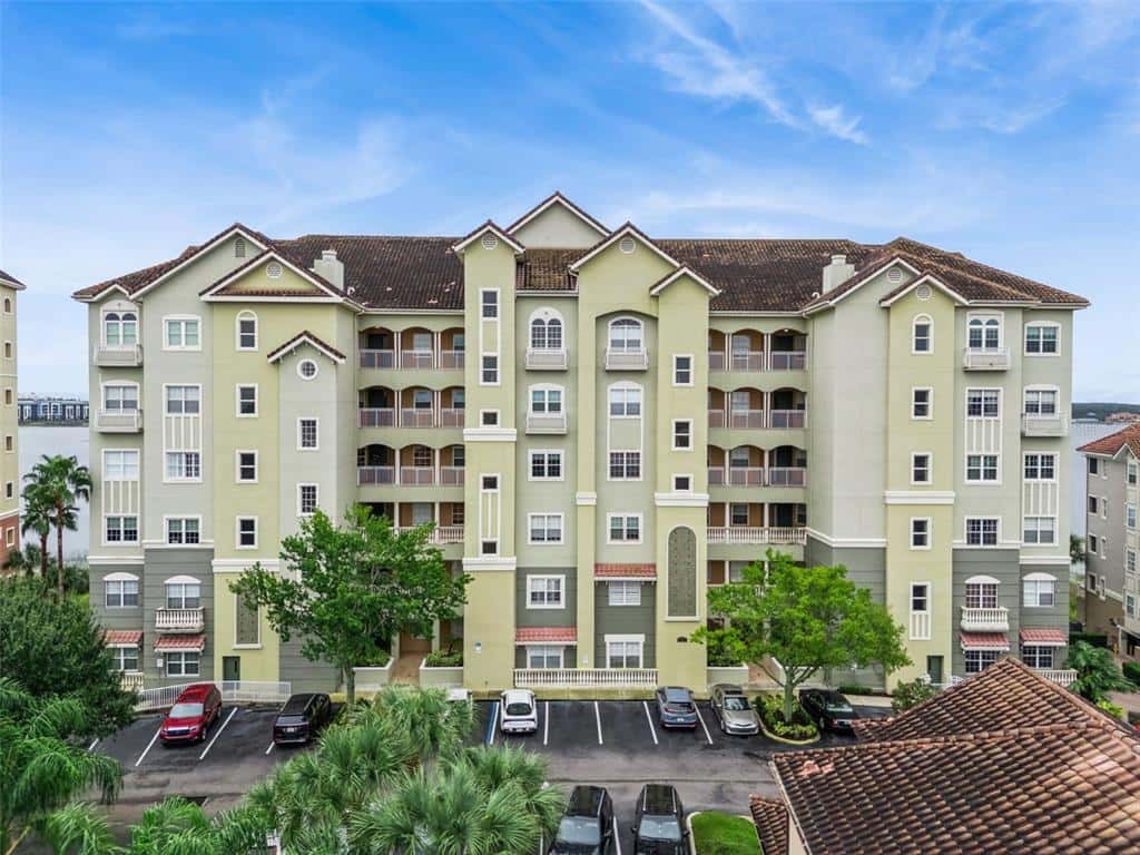 Condominium in ORLANDO