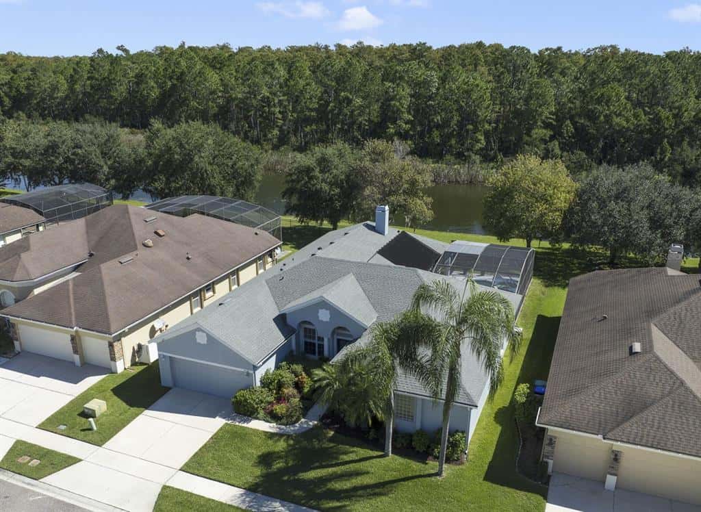 Single Family Residence in ORLANDO