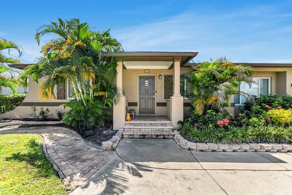 Single Family Residence in KENNETH CITY