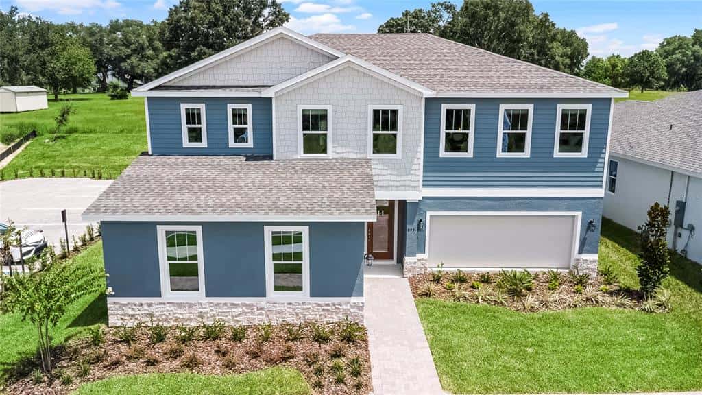 Single Family Residence in APOPKA