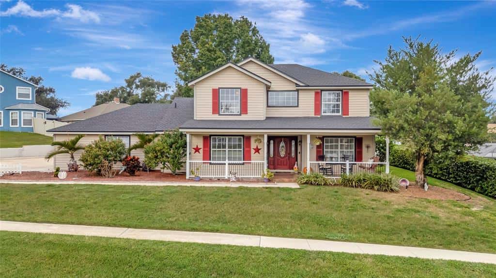 Single Family Residence in CLERMONT