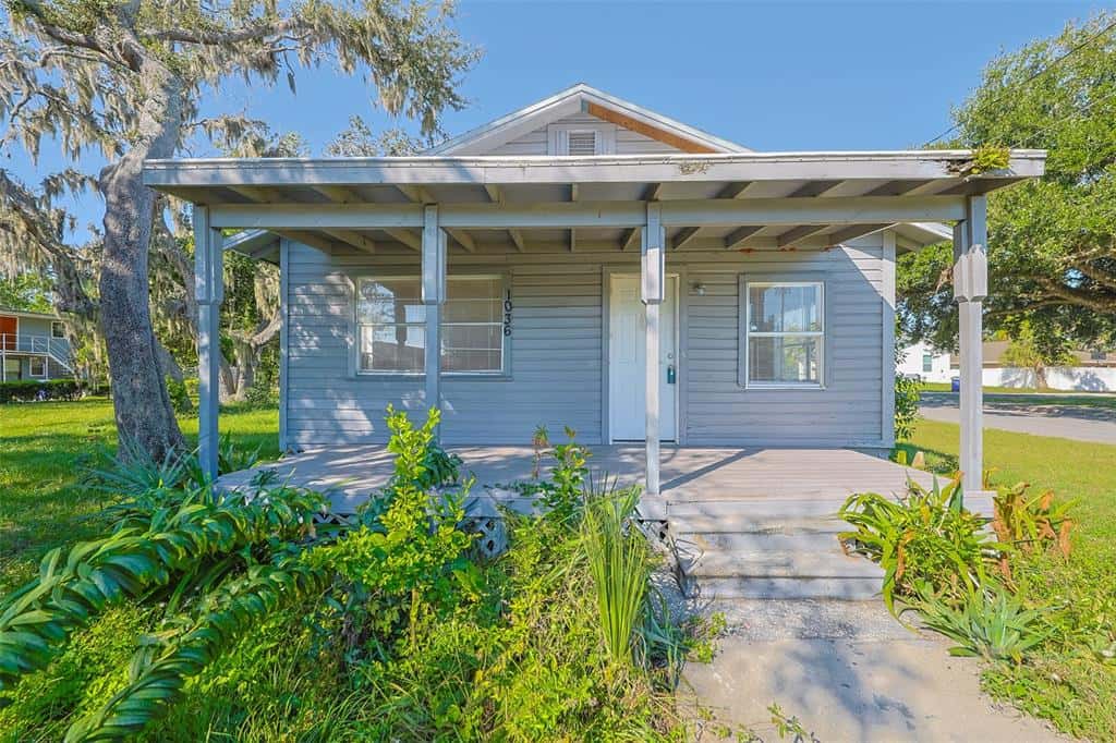 Single Family Residence in LAKELAND