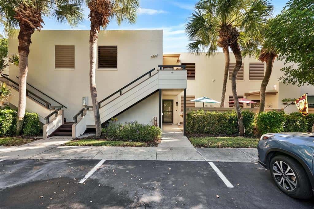 Condominium in BRADENTON