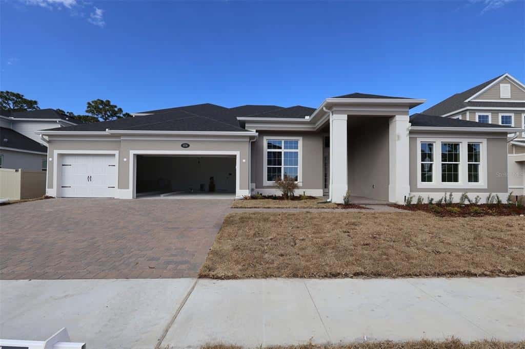 Single Family Residence in OVIEDO