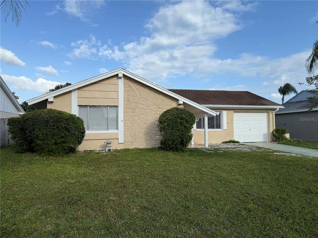 Single Family Residence in HOLIDAY