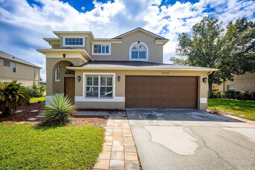 Single Family Residence in OVIEDO