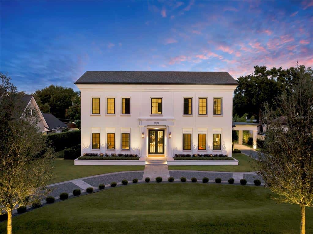 Single Family Residence in WINTER PARK