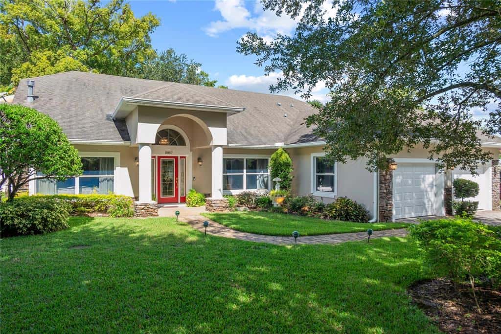 Single Family Residence in APOPKA