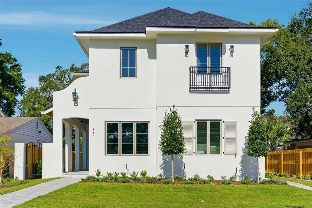 Single Family Residence in ORLANDO