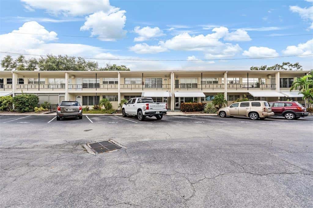 Condominium in KENNETH CITY