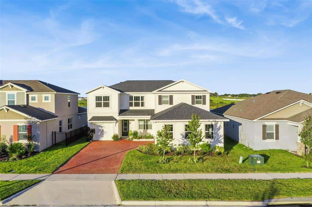 Single Family Residence in CLERMONT