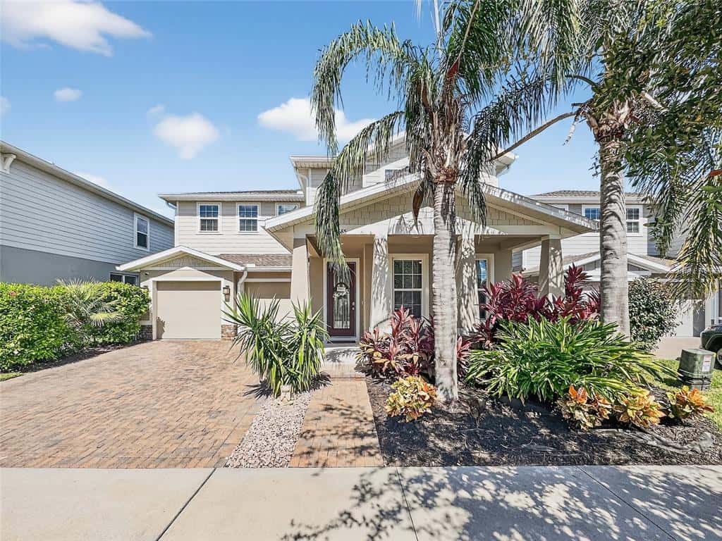 Single Family Residence in WINTER GARDEN