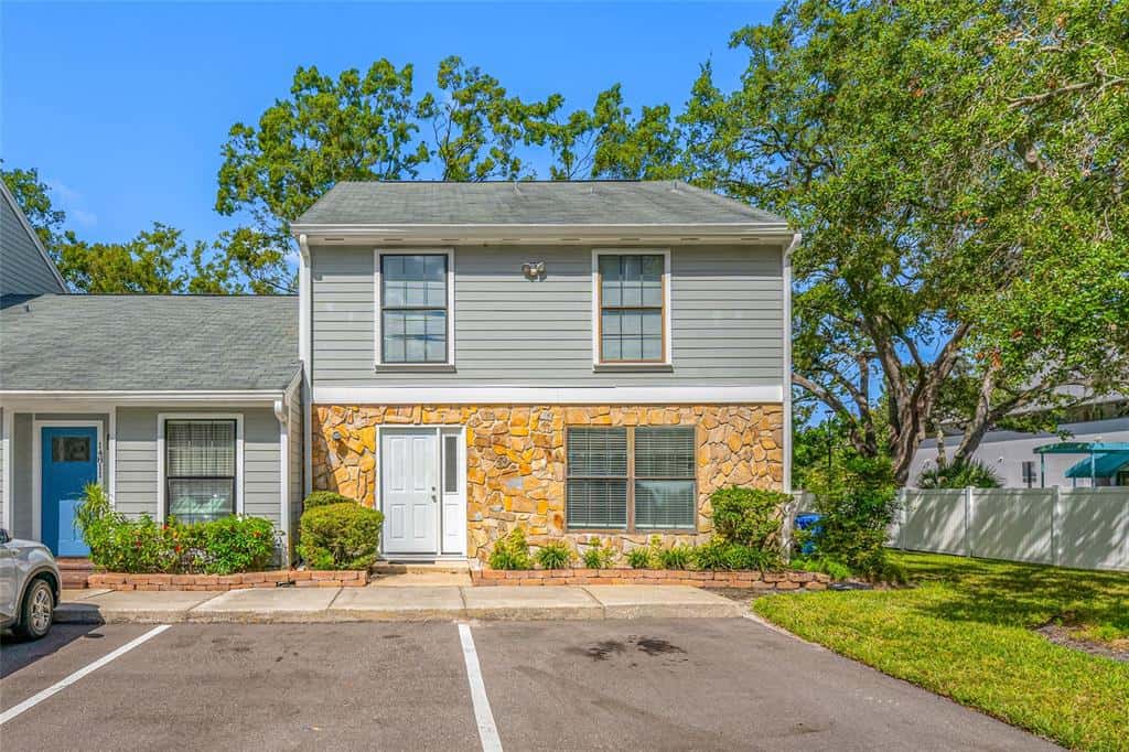 Townhouse in TAMPA