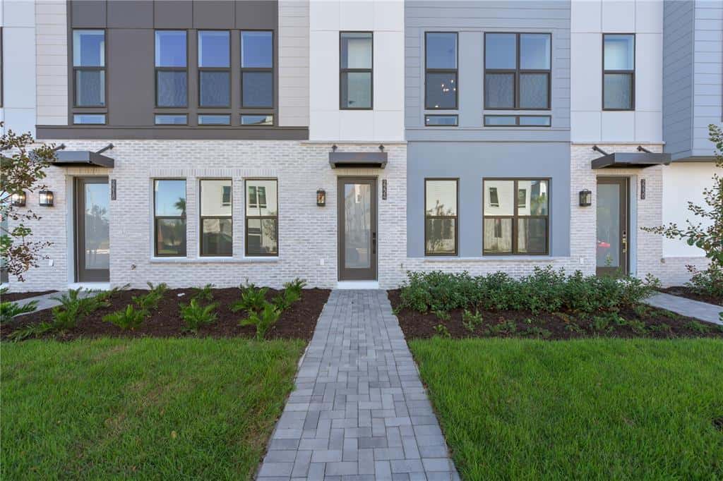 Townhouse in ORLANDO
