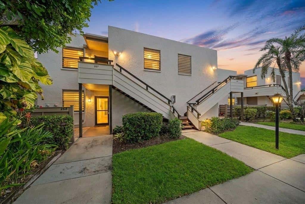 Condominium in BRADENTON