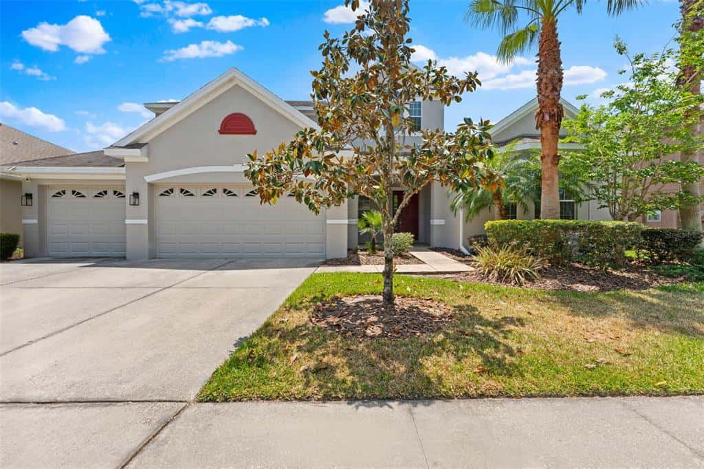 Single Family Residence in TAMPA