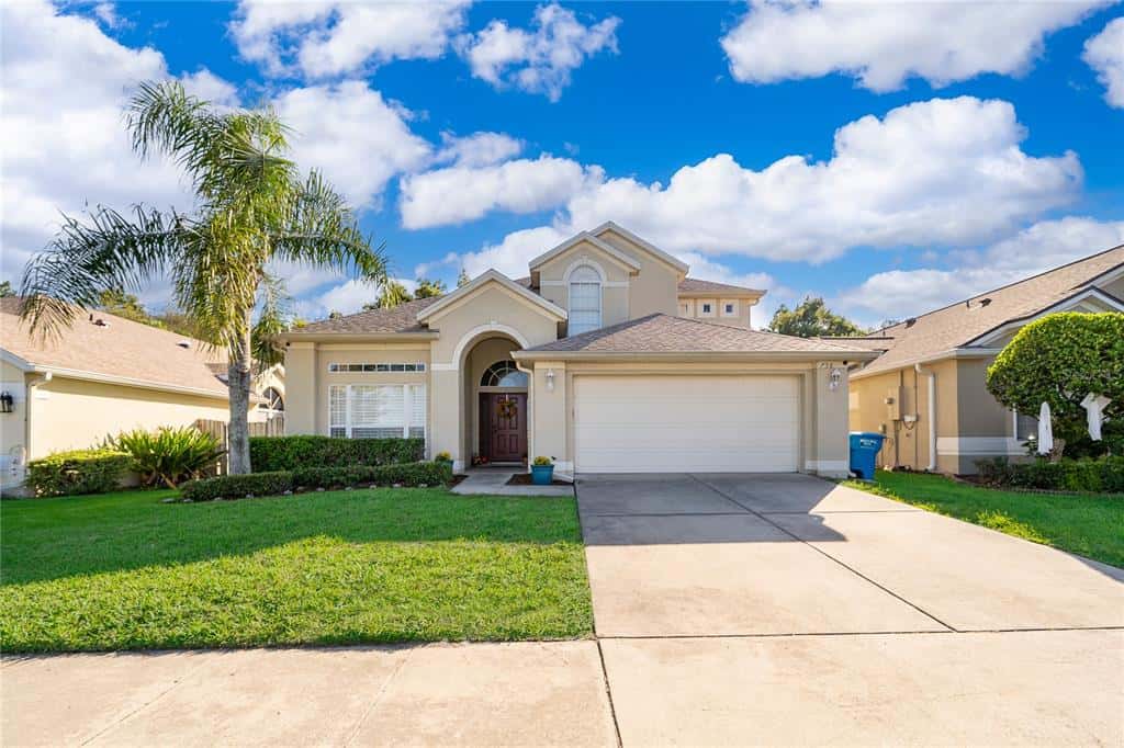 Single Family Residence in WINTER SPRINGS