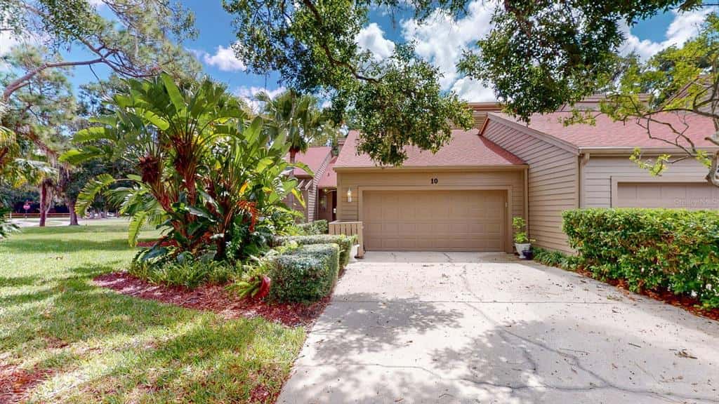 Townhouse in OLDSMAR