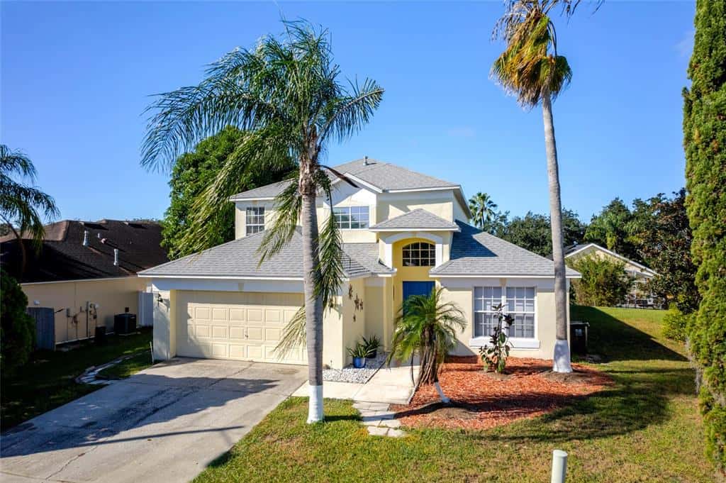 Single Family Residence in DAVENPORT