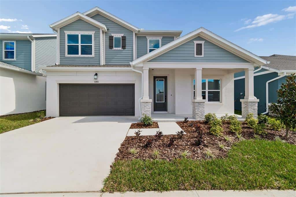 Single Family Residence in APOLLO BEACH