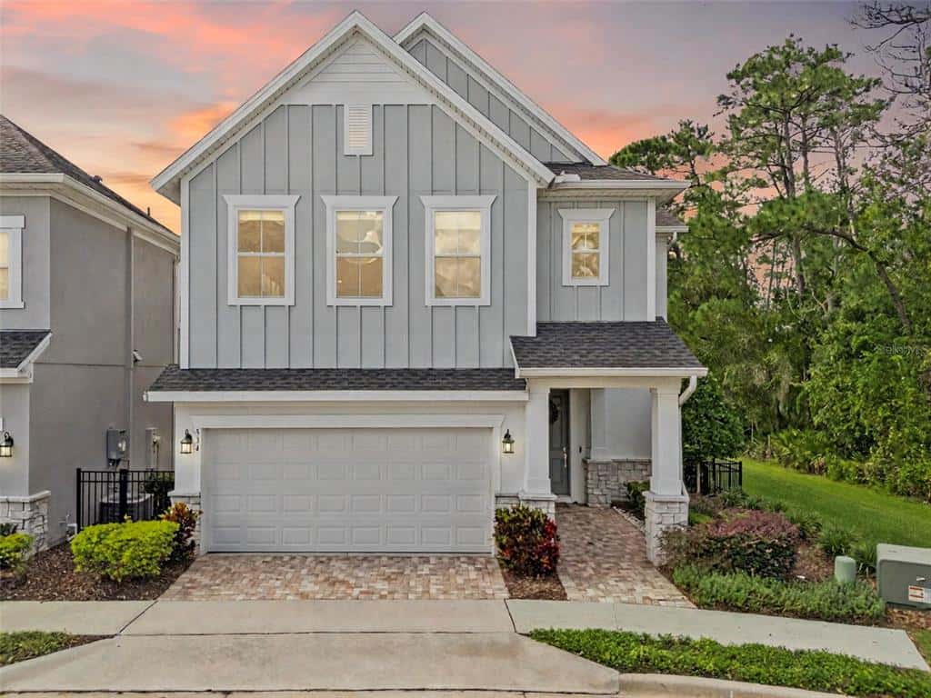 Single Family Residence in LAKE MARY