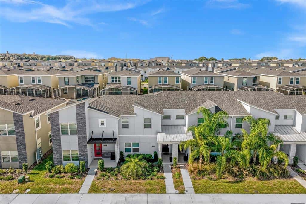 Townhouse in DAVENPORT