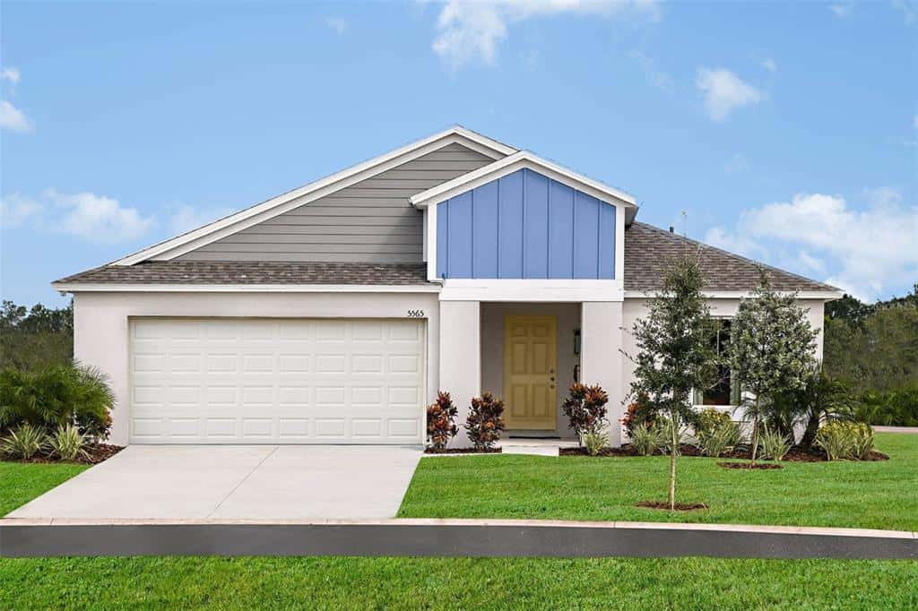 Single Family Residence in HAINES CITY