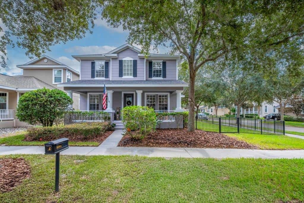 Single Family Residence in LITHIA