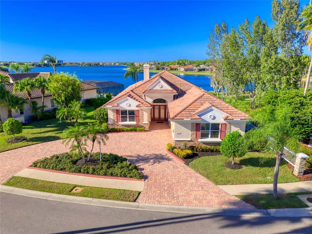 Single Family Residence in LAKEWOOD RANCH
