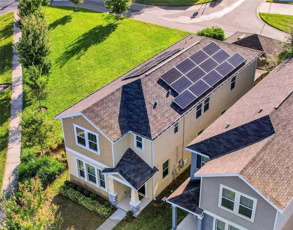 Single Family Residence in WINTER GARDEN
