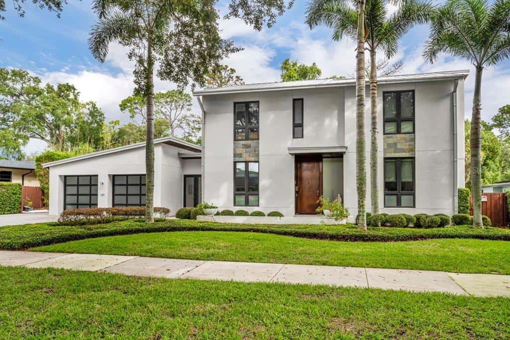 Single Family Residence in ORLANDO