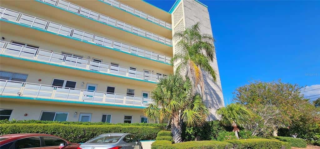 Condominium in GULFPORT