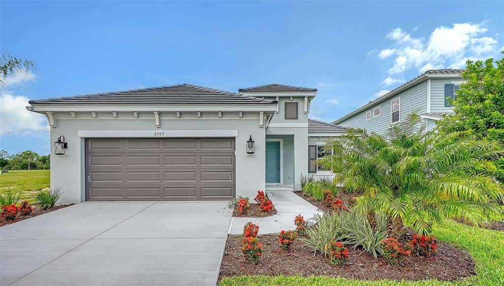 Single Family Residence in SARASOTA