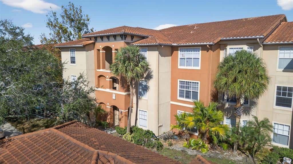 Condominium in ORLANDO