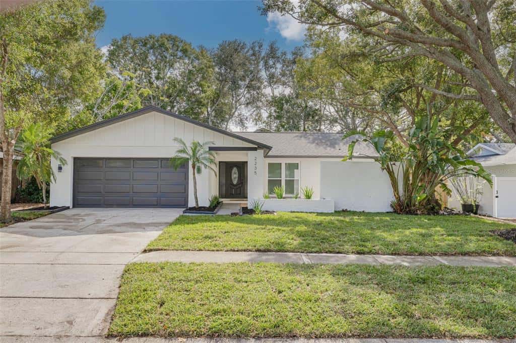 Single Family Residence in CLEARWATER