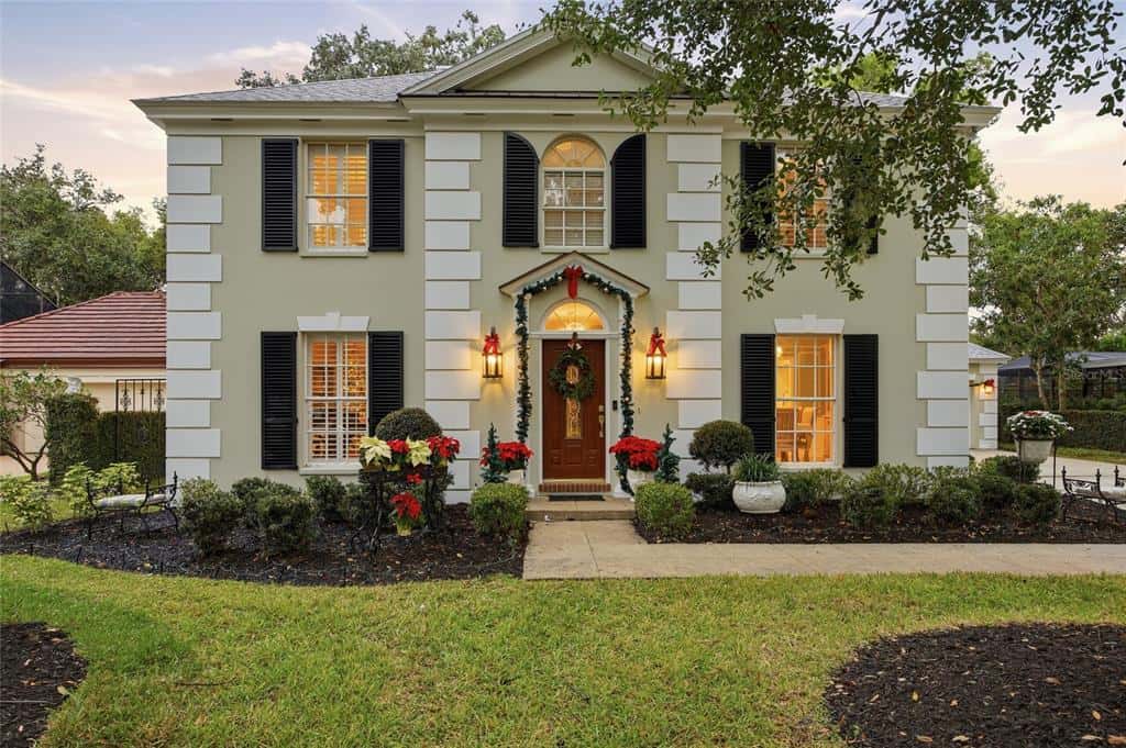 Single Family Residence in TAMPA