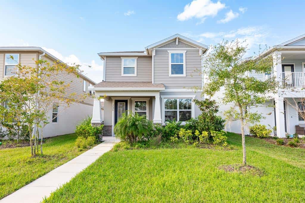 Single Family Residence in ORLANDO