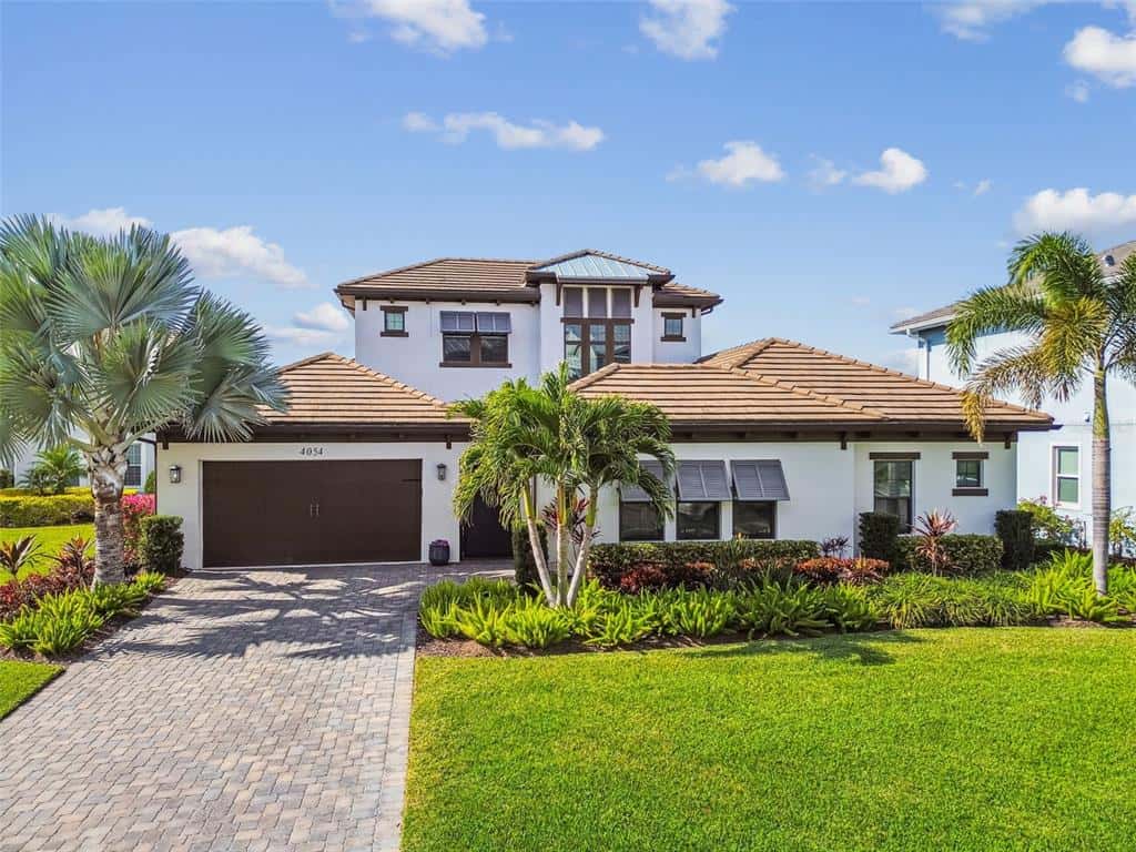 Single Family Residence in TAMPA