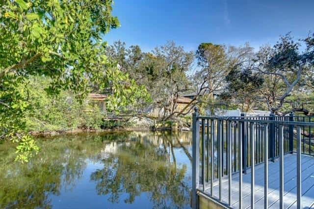 Single Family Residence in TAMPA