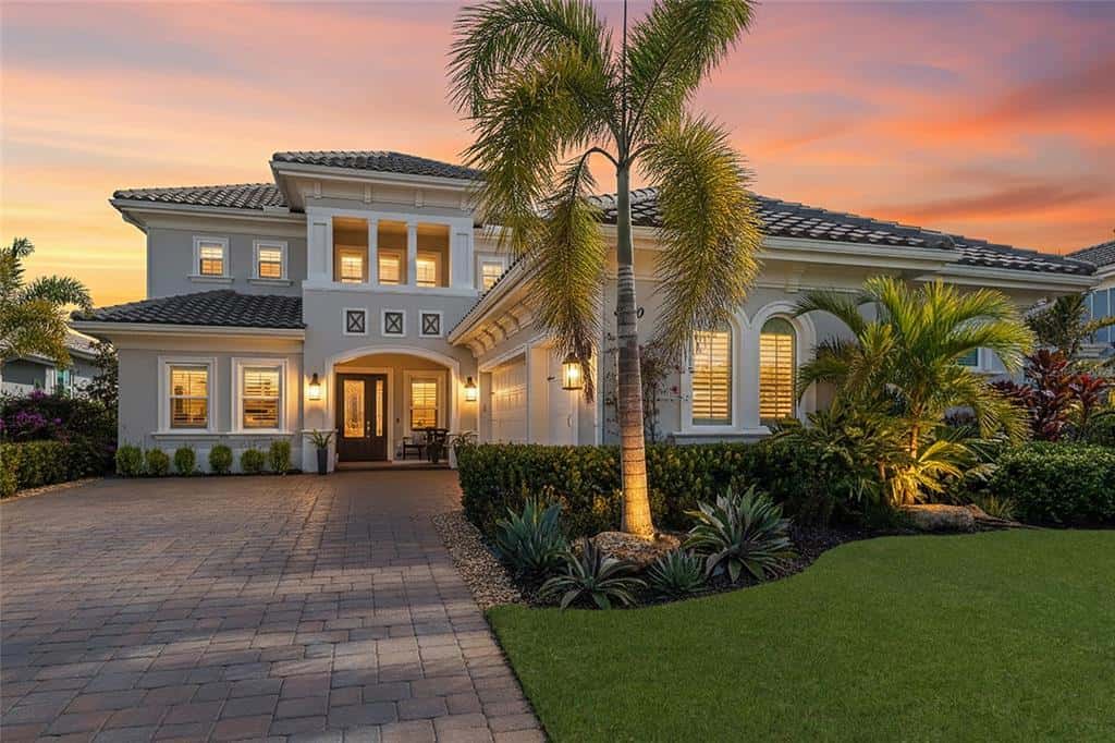 Single Family Residence in LAKEWOOD RANCH