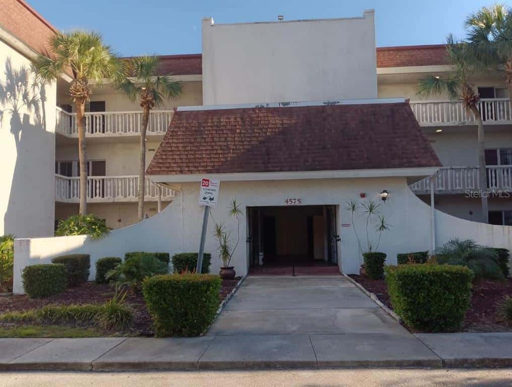 Condominium in ORLANDO