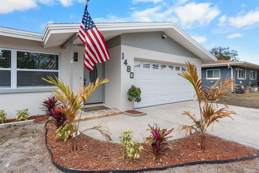 Single Family Residence in CLEARWATER