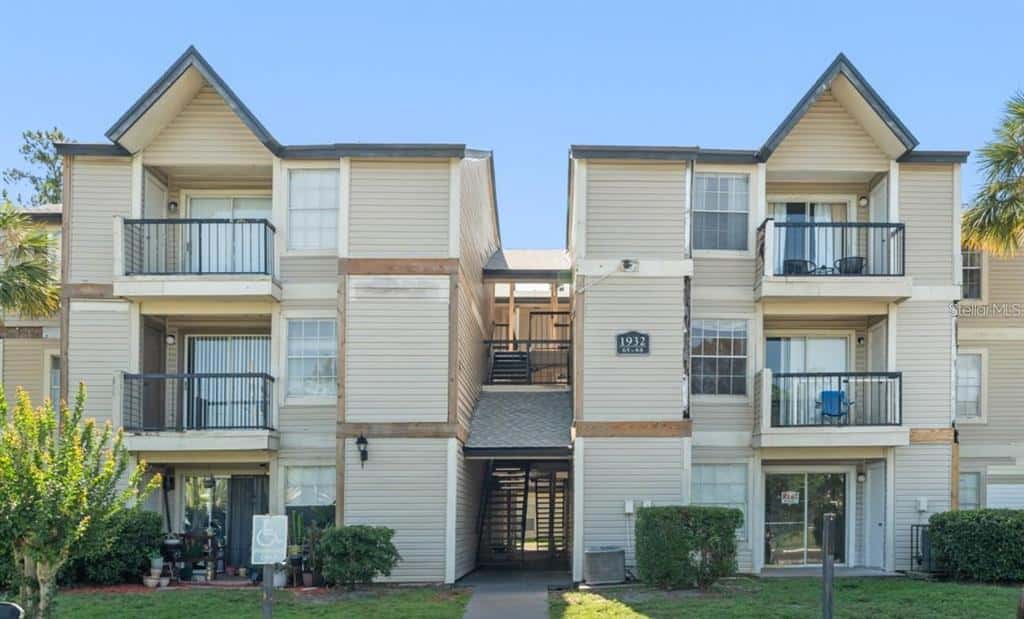 Condominium in ORLANDO