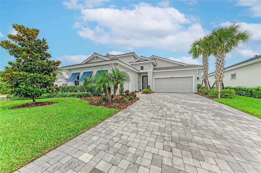 Single Family Residence in LAKEWOOD RANCH