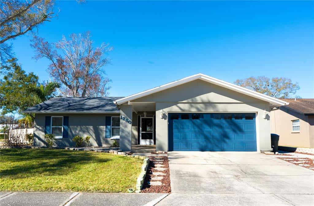 Single Family Residence in DUNEDIN