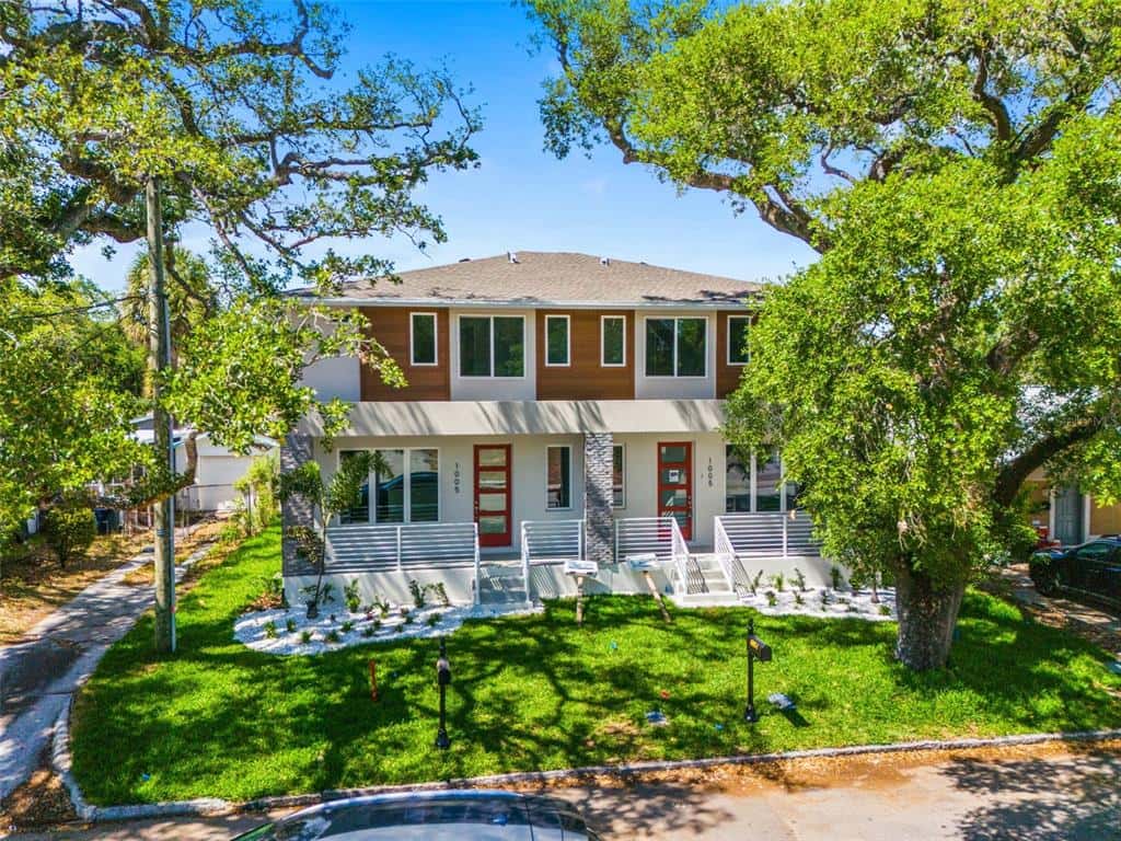 Single Family Residence in TAMPA