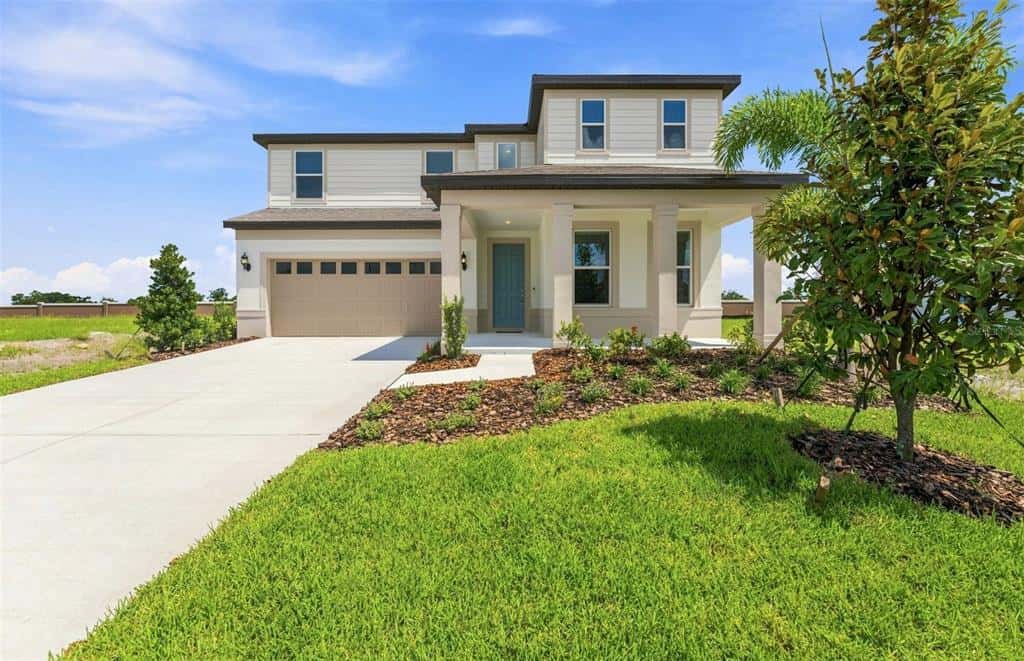 Single Family Residence in PARRISH