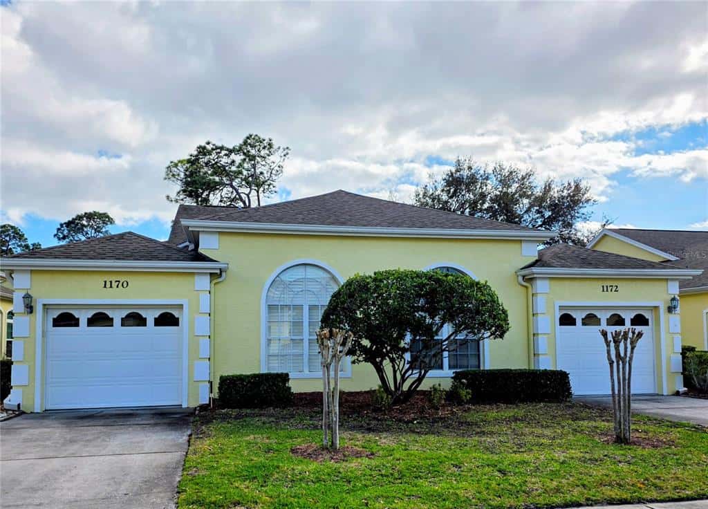 1/2 Duplex in PALM HARBOR